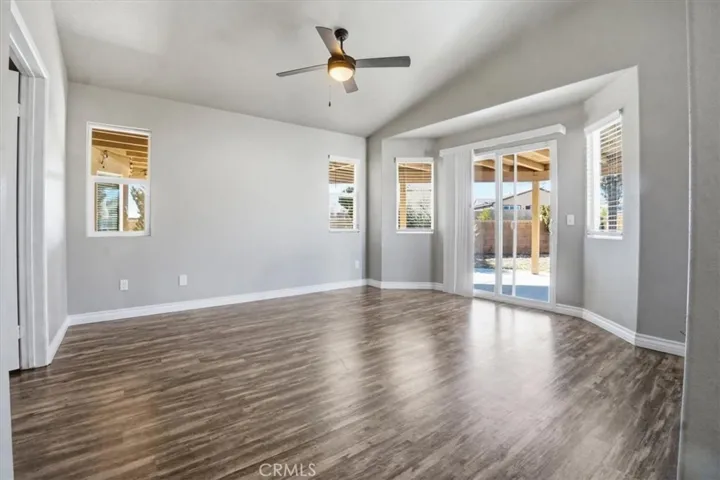 8910 Glenwood, Hesperia, California 92344
