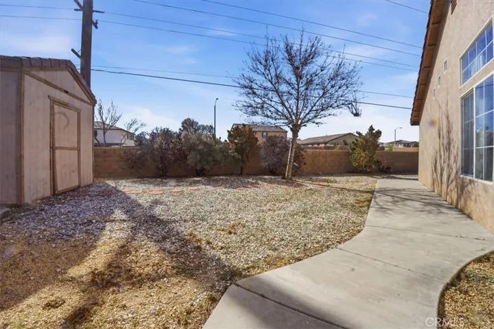 8910 Glenwood, Hesperia, California 92344