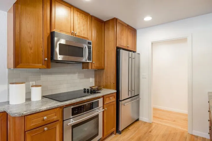 461 Burgess Drive 4, Menlo Park, California 94025