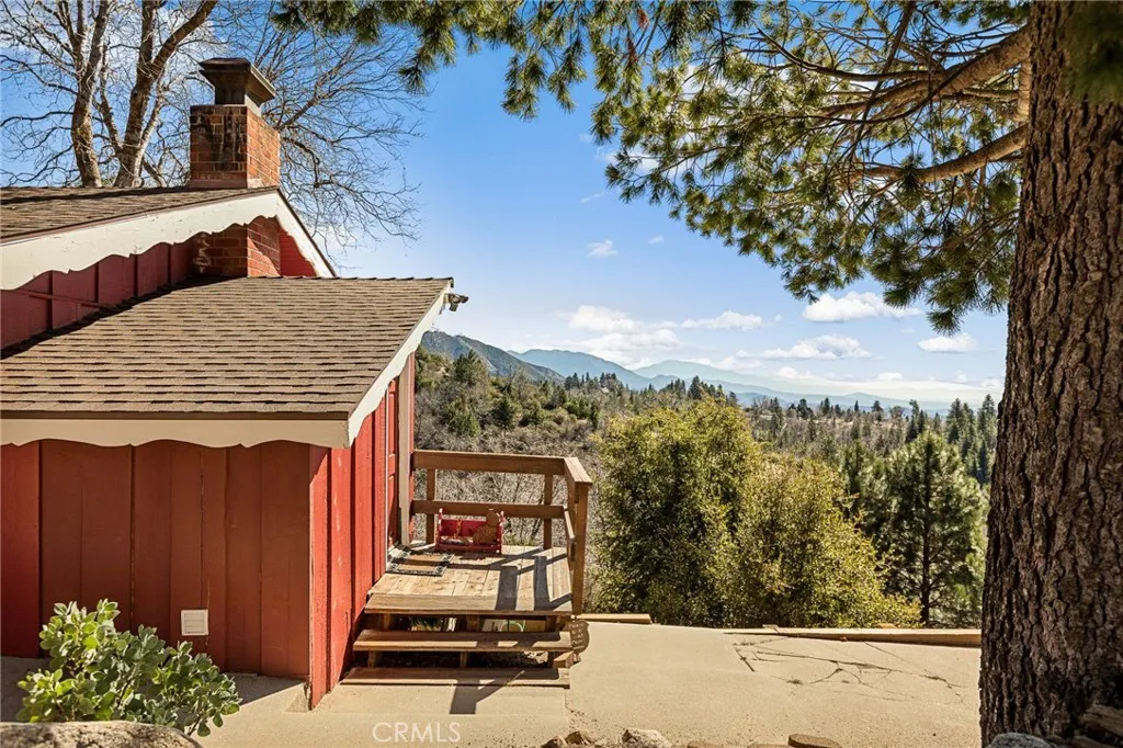 30509 Live Oak, Running Springs, California 92382 home-pic-3