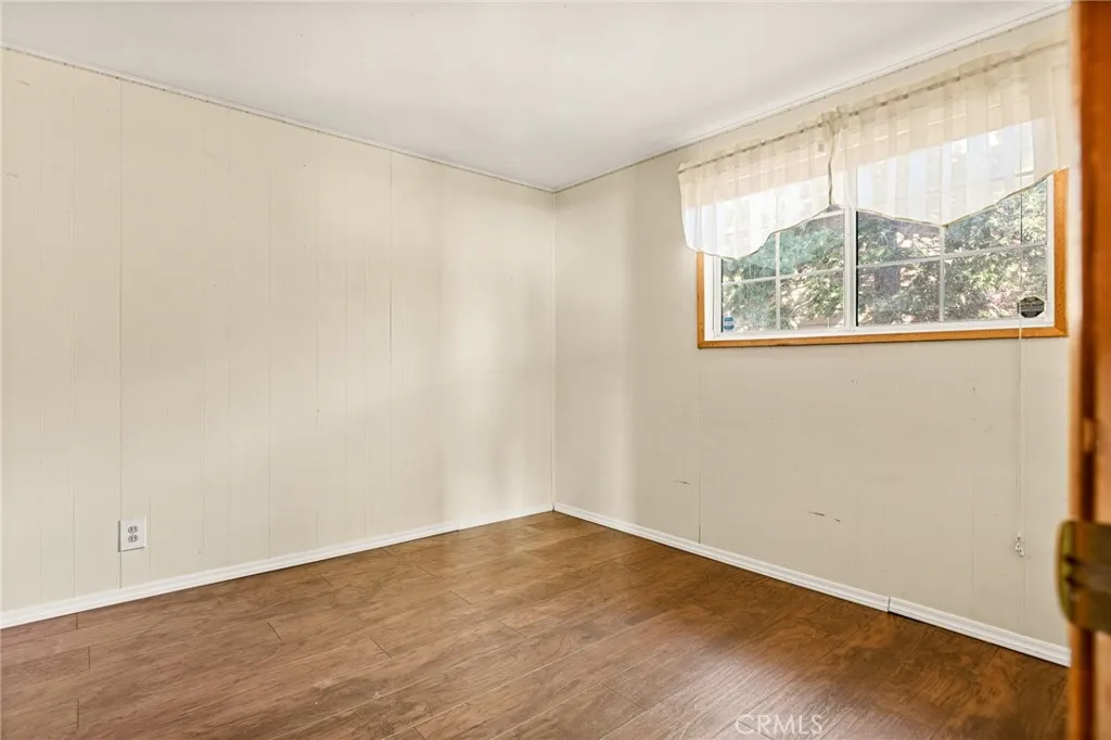 30509 Live Oak, Running Springs, California 92382 home-pic-13