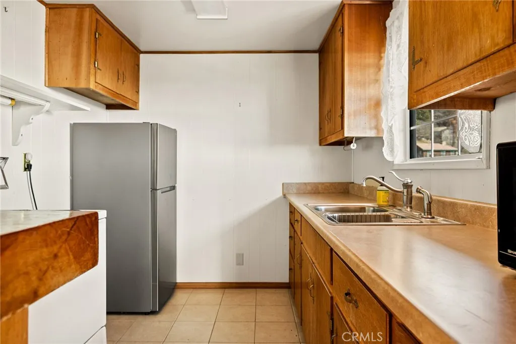 30509 Live Oak, Running Springs, California 92382 home-pic-10