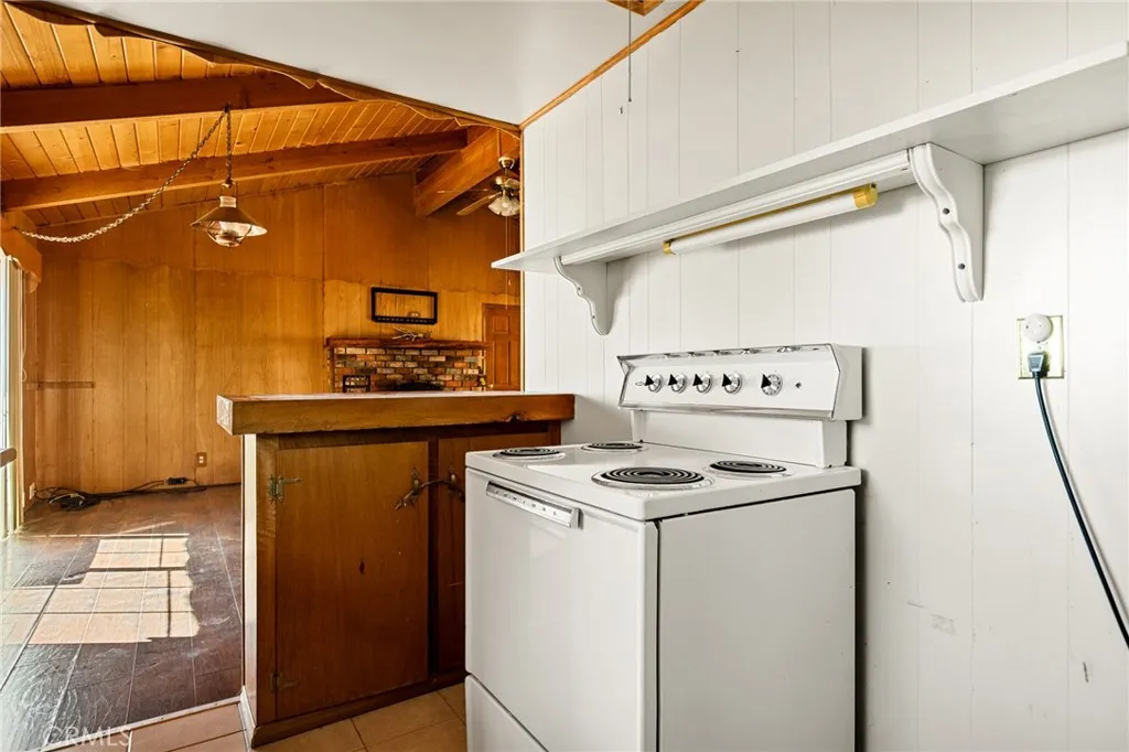 30509 Live Oak, Running Springs, California 92382 home-pic-11