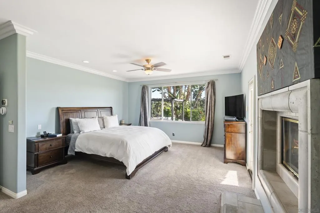 2821 Summit Drive, Escondido, California 92025 home-pic-20
