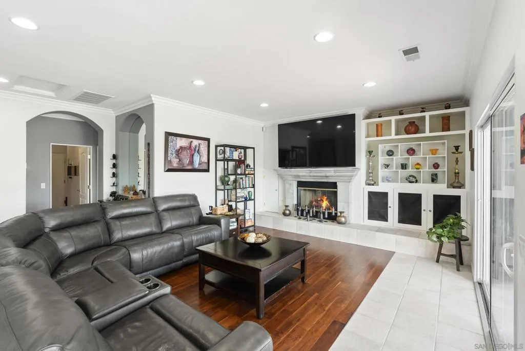 2821 Summit Drive, Escondido, California 92025 home-pic-19