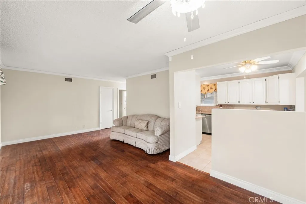 296 S Laurel, Upland, California 91786 home-pic-13