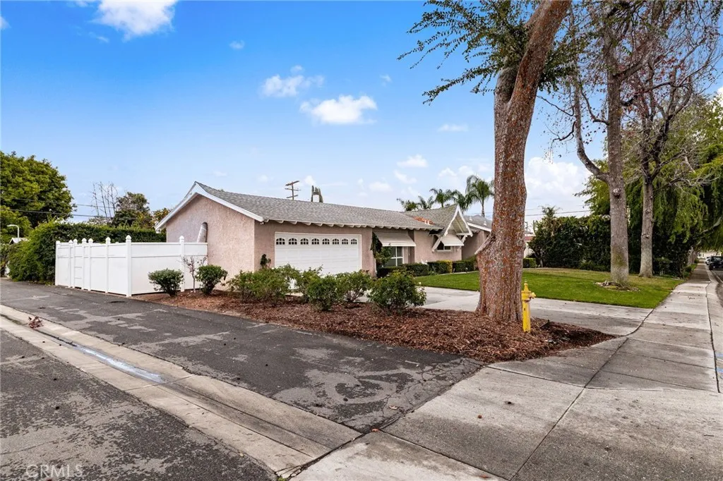 296 S Laurel, Upland, California 91786 home-pic-5