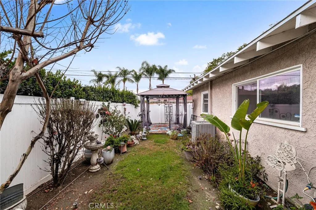 296 S Laurel, Upland, California 91786 home-pic-28
