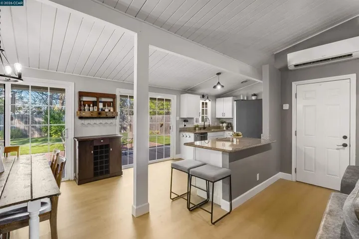 2261 Gehringer Dr, Concord, California 94520