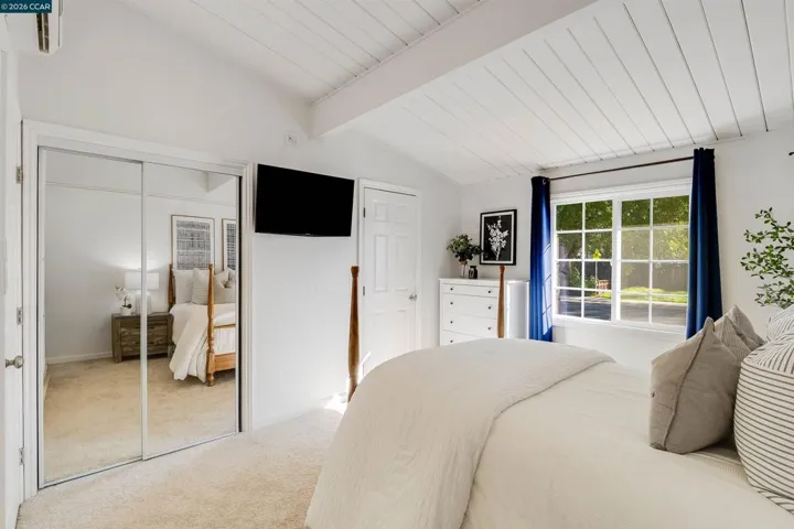 2261 Gehringer Dr, Concord, California 94520