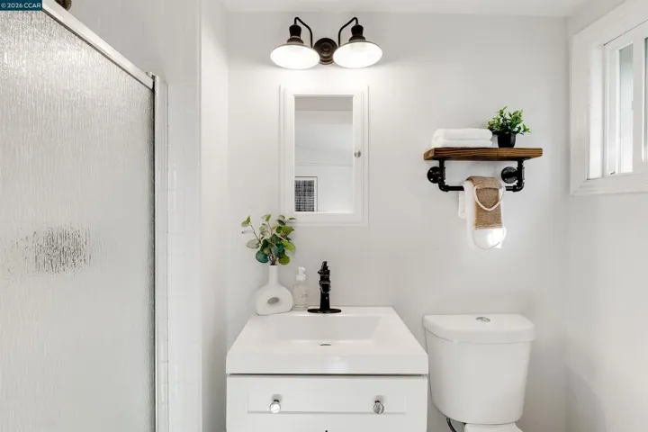 2261 Gehringer Dr, Concord, California 94520