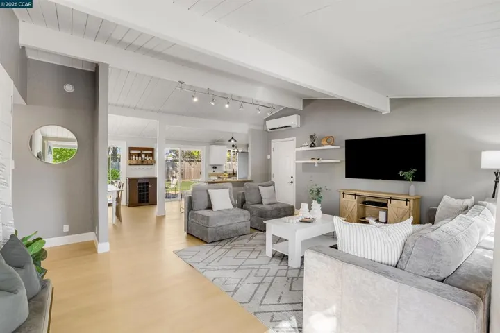 2261 Gehringer Dr, Concord, California 94520