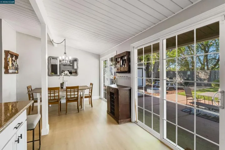2261 Gehringer Dr, Concord, California 94520