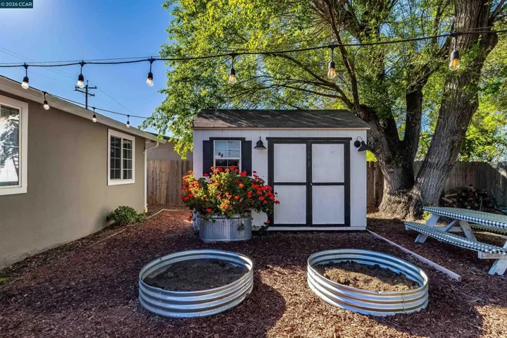 2261 Gehringer Dr, Concord, California 94520