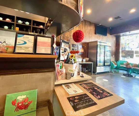 9566 Las Tunas Dr, Temple City, California 91780