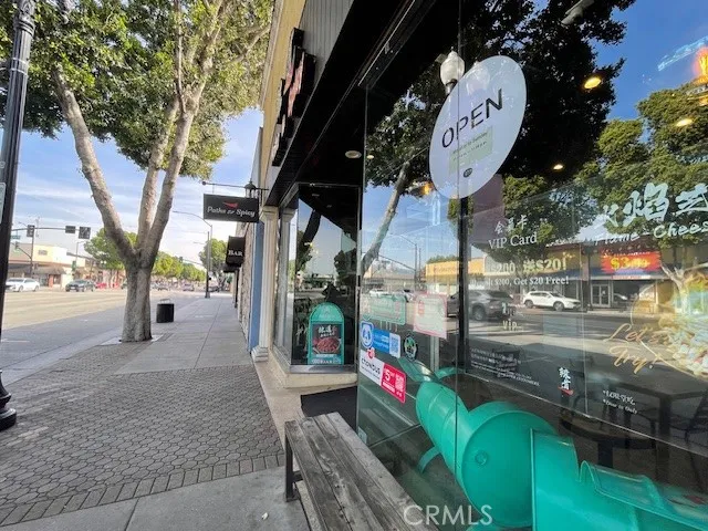 9566 Las Tunas Dr, Temple City, California 91780