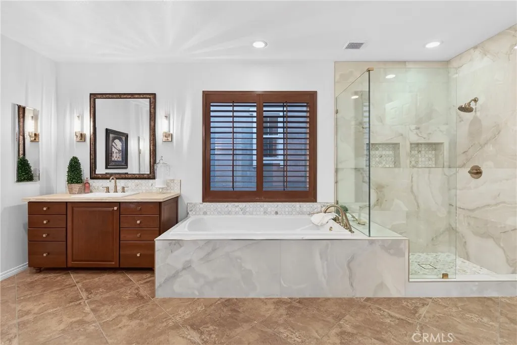 22505 Breakwater, Saugus, California 91350 home-pic-33