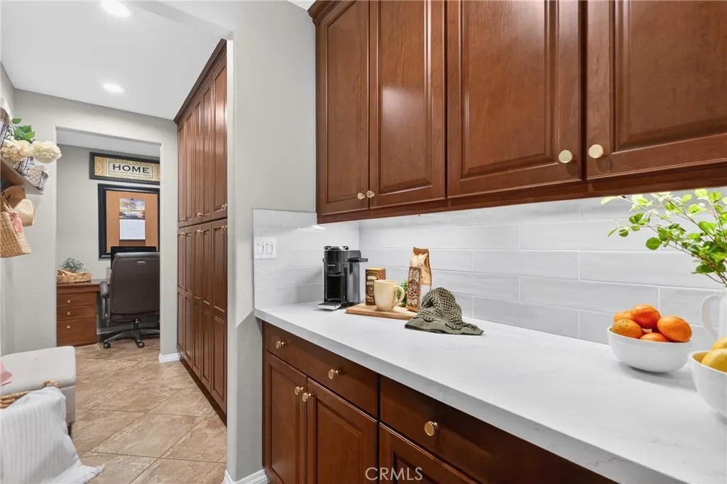 22505 Breakwater, Saugus, California 91350 home-pic-24