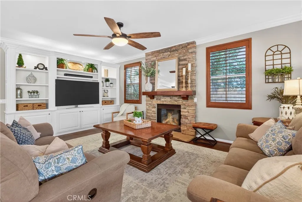 22505 Breakwater, Saugus, California 91350 home-pic-12