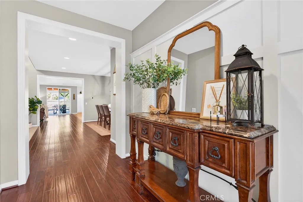 22505 Breakwater, Saugus, California 91350 home-pic-4