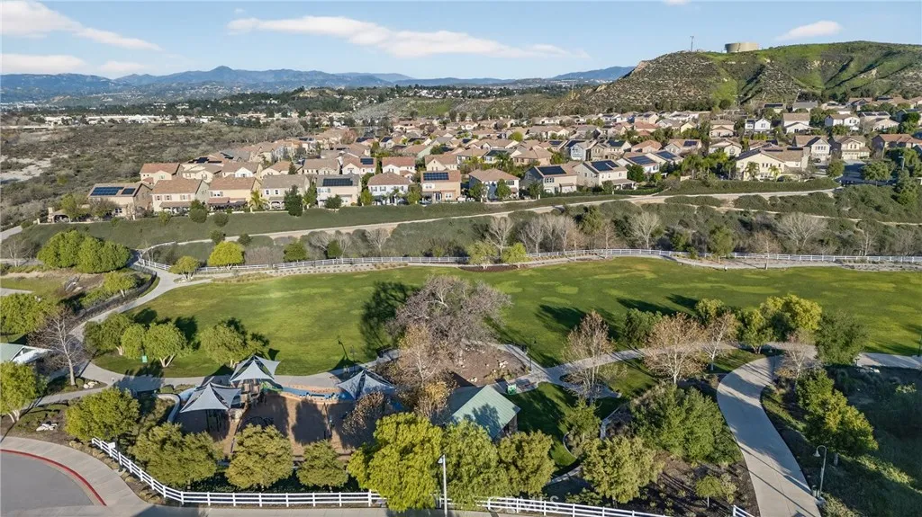 22505 Breakwater, Saugus, California 91350 home-pic-57