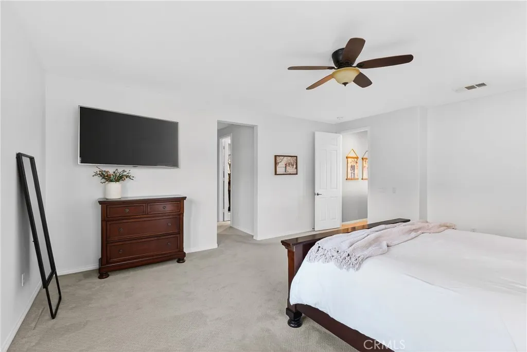 22505 Breakwater, Saugus, California 91350 home-pic-32