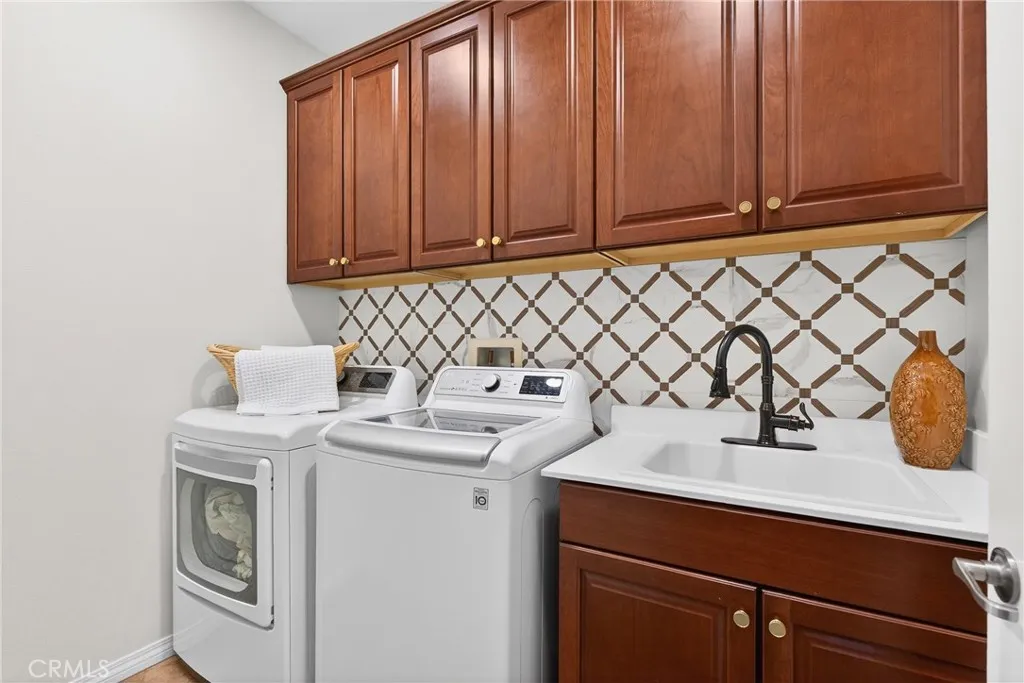 22505 Breakwater, Saugus, California 91350 home-pic-37