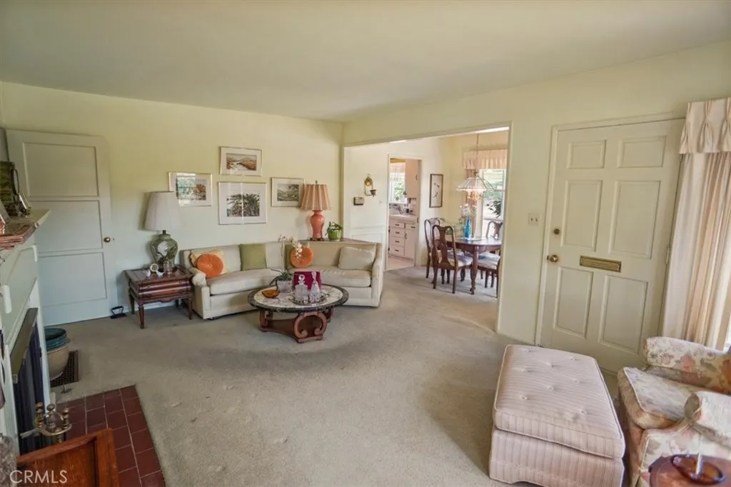 1083 E Fairmount, Burbank, California 91501 home-pic-6