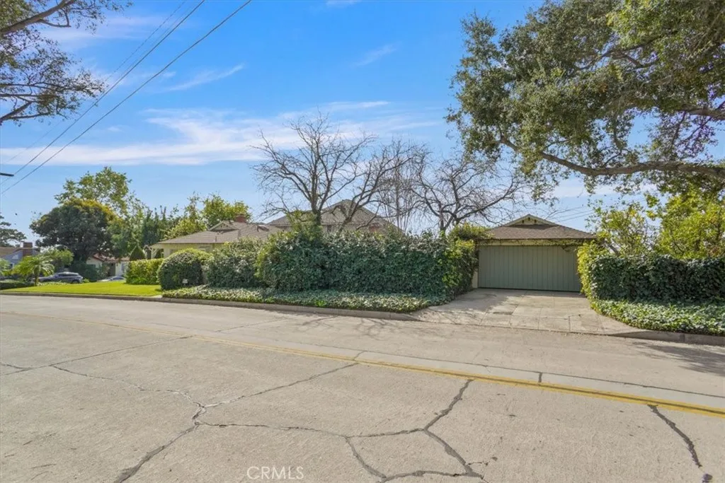 1083 E Fairmount, Burbank, California 91501 home-pic-3
