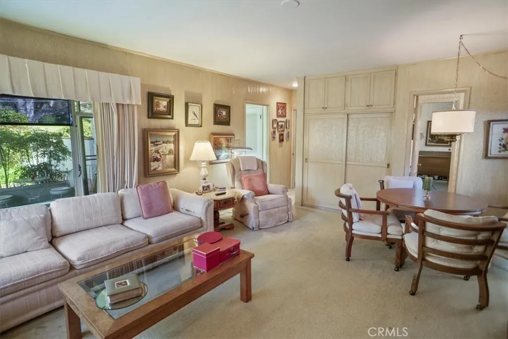 1083 E Fairmount, Burbank, California 91501 home-pic-11