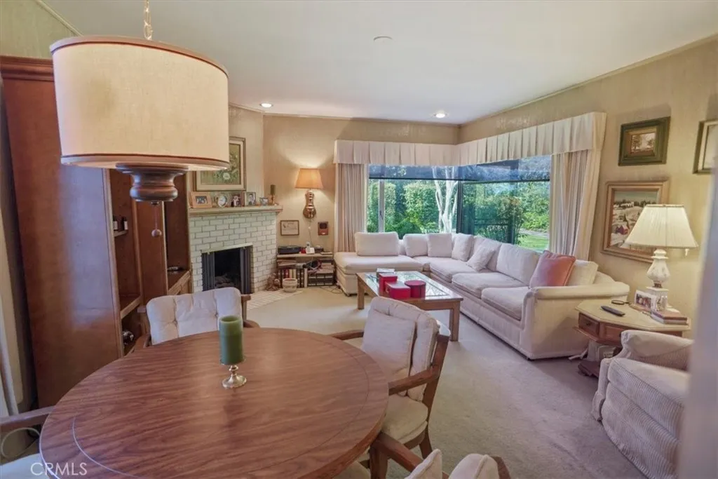1083 E Fairmount, Burbank, California 91501 home-pic-10