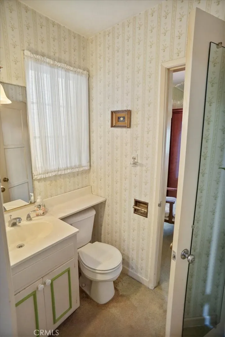 1083 E Fairmount, Burbank, California 91501 home-pic-16
