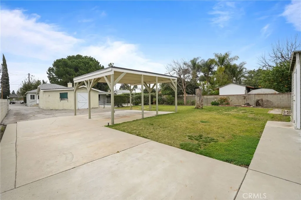 15934 Kittridge, Lake Balboa, California 91406 home-pic-45