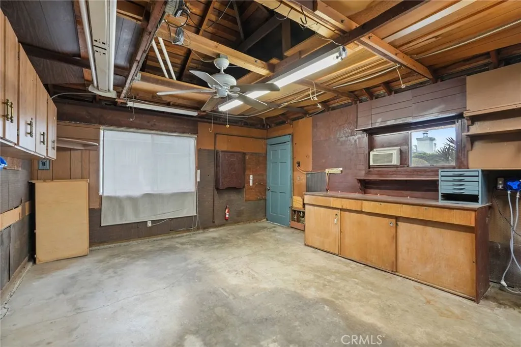 15934 Kittridge, Lake Balboa, California 91406 home-pic-47