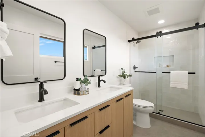 21361 Lemontree, Huntington Beach, California 92646