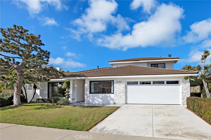 21361 Lemontree, Huntington Beach, California 92646