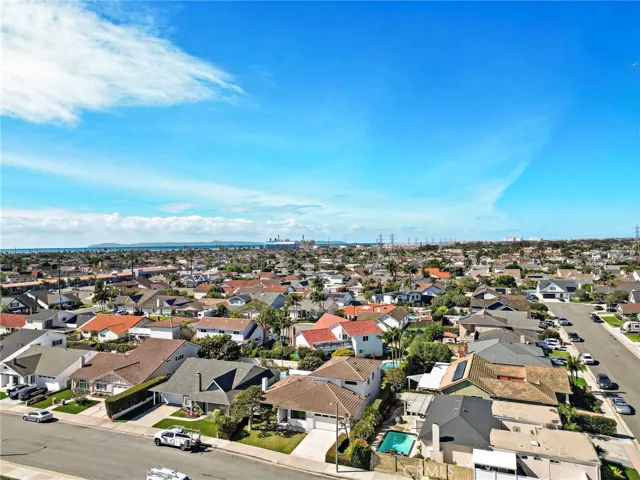 21361 Lemontree, Huntington Beach, California 92646