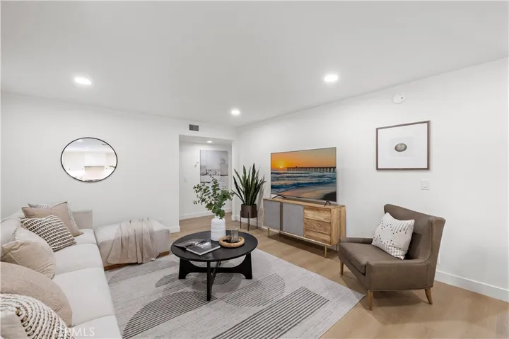 21361 Lemontree, Huntington Beach, California 92646
