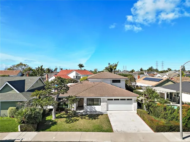 21361 Lemontree, Huntington Beach, California 92646