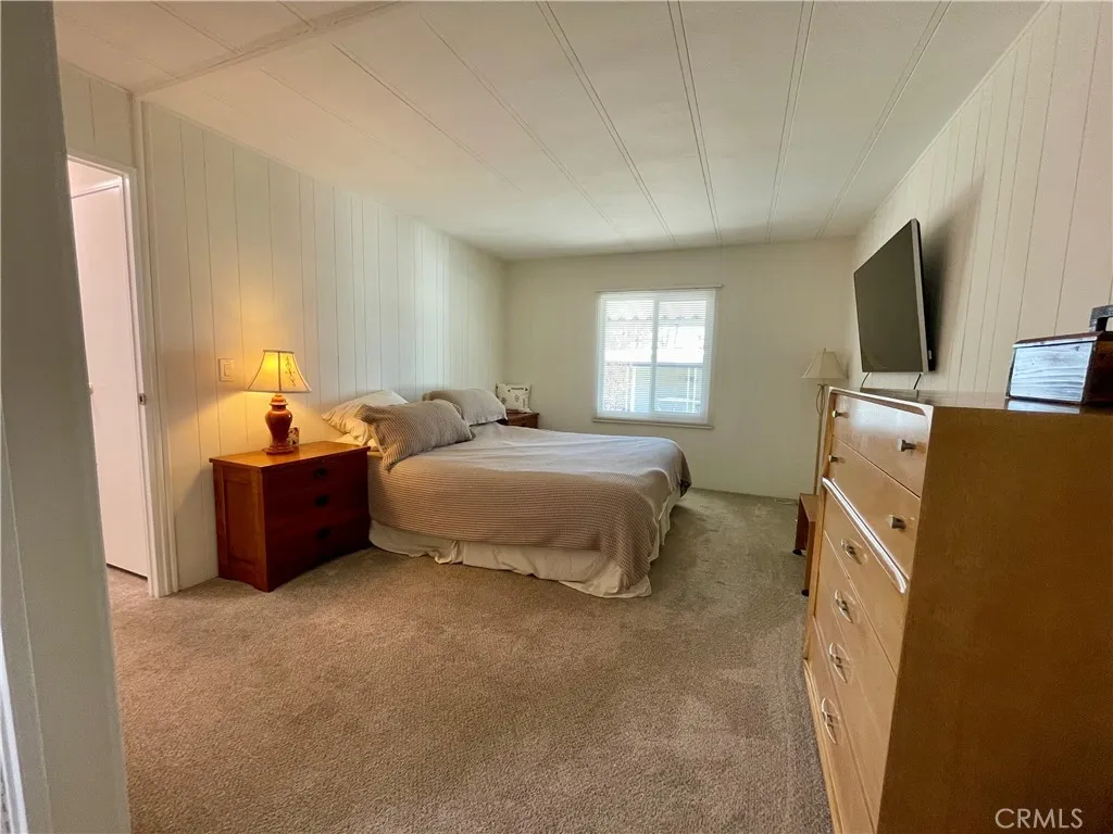 PRIMARY BEDROOM IS SO ROOMY