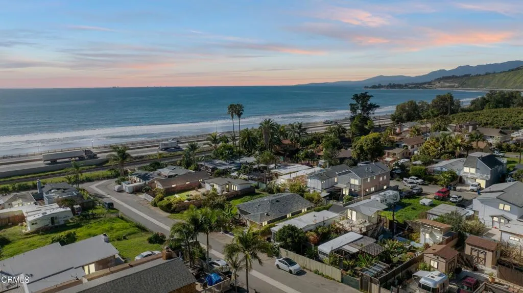 7035 Oxnard Avenue, Ventura, California 93001 home-pic-44