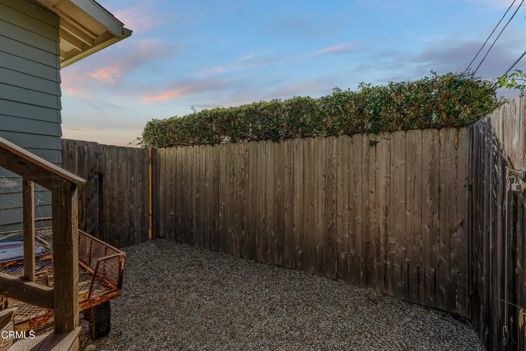7035 Oxnard Avenue, Ventura, California 93001 home-pic-31
