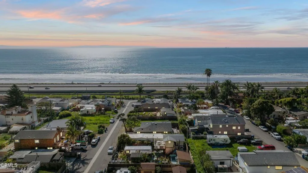 7035 Oxnard Avenue, Ventura, California 93001 home-pic-45