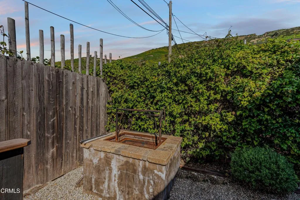 7035 Oxnard Avenue, Ventura, California 93001 home-pic-32