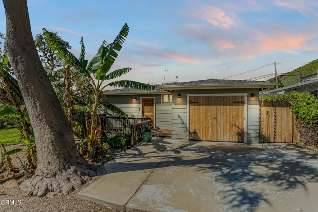 7035 Oxnard Avenue, Ventura, California 93001 home-pic-2