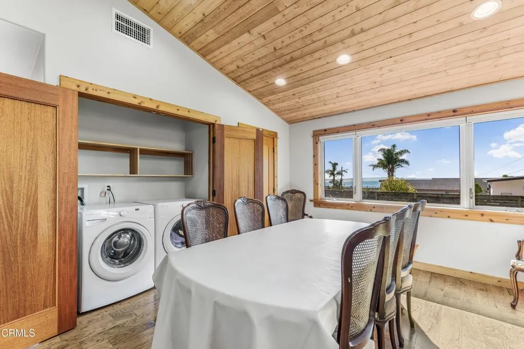 7035 Oxnard Avenue, Ventura, California 93001 home-pic-18