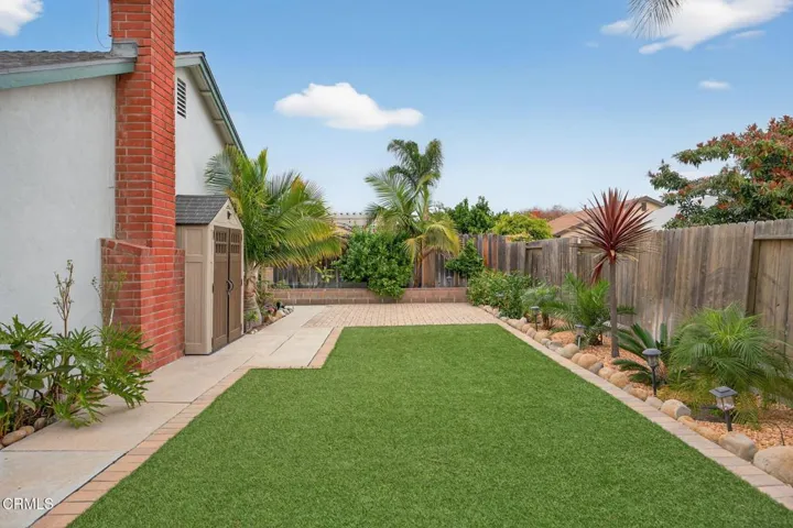 34-web-or-mls-Upmarketmedia_290Dan-105
