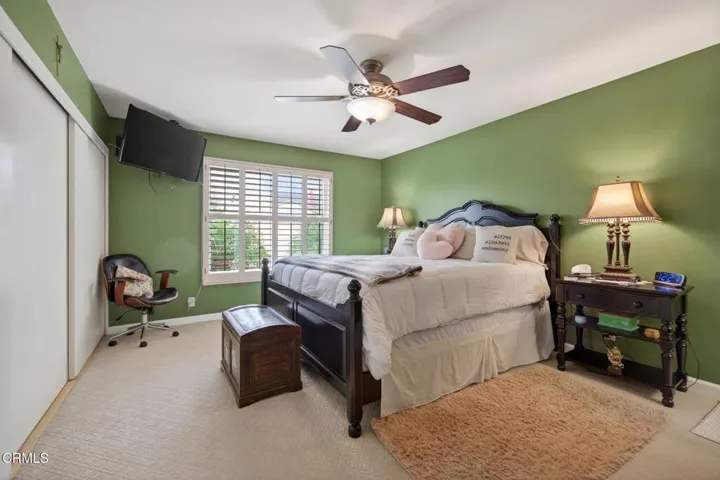 20-web-or-mls-Upmarketmedia_290Dan-060