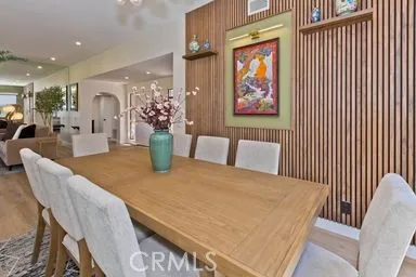Formal dinning room