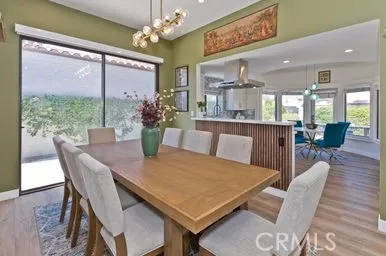 Formal dinning room